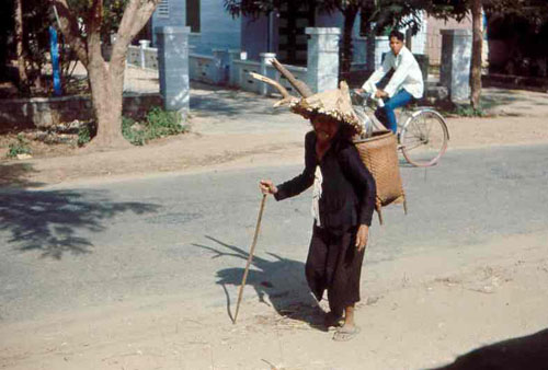 14. Phan Rang MP Station. Photo by: SSgt John Achelpohl. 1966.