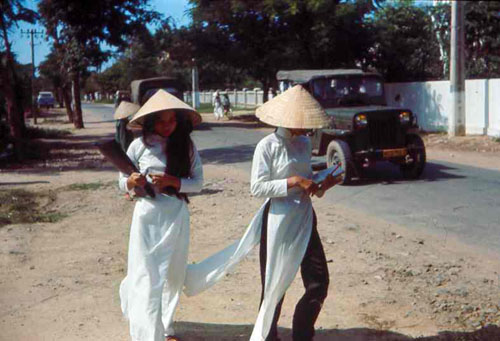 17. Phan Rang MP Station. Photo by: SSgt John Achelpohl. 1966.