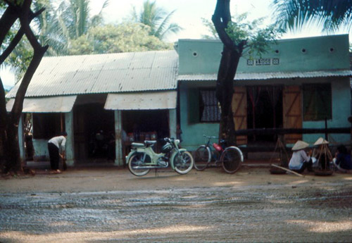 24. Phan Rang Joint Town Patrol. Market Photo by: SSgt John Achelpohl. 1966.