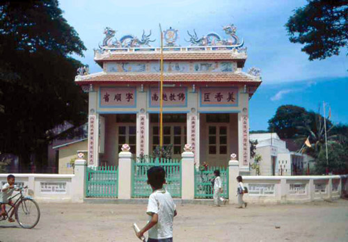 29. Phan Rang Joint Town Patrol. Photo by: SSgt John Achelpohl. 1966.